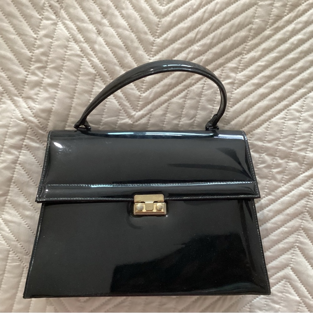 Elegant Black Handbag